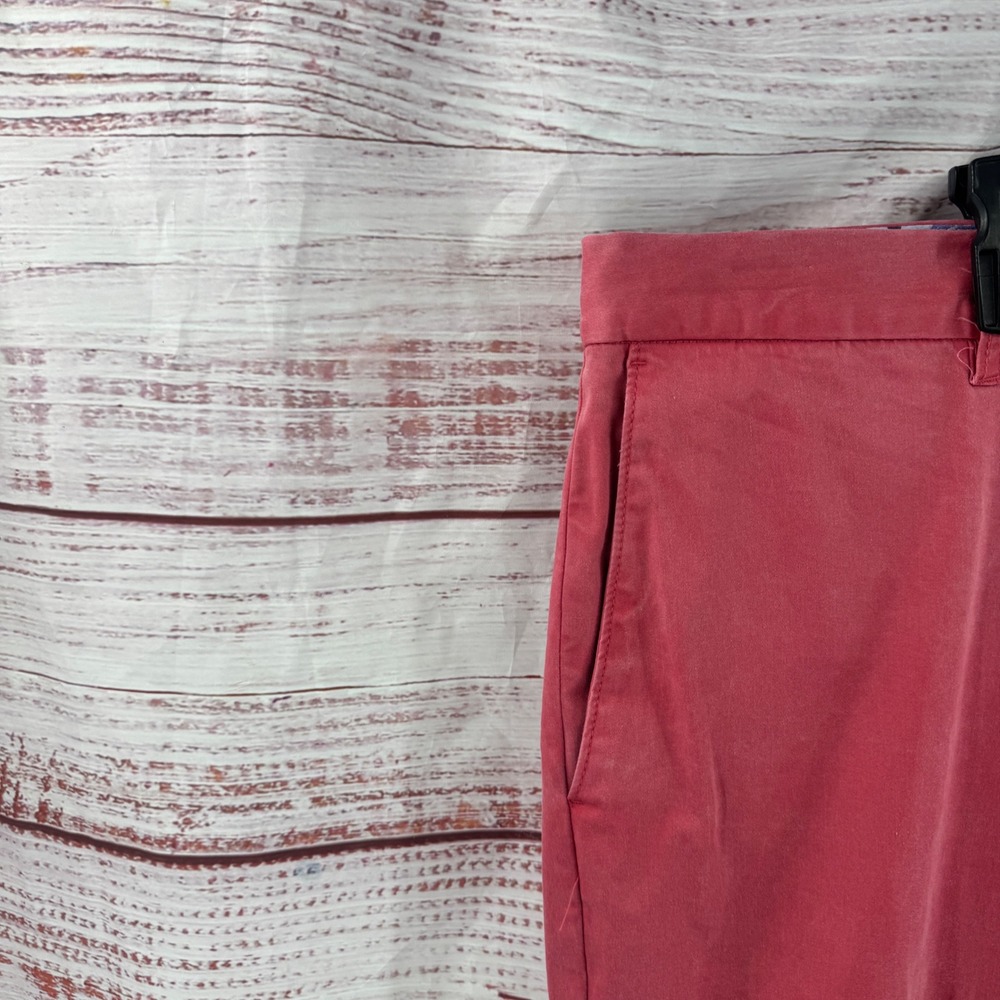 Tommy Bahama Pants Mens Size 42x30 Flat Front Chino Faded Red Pink Straight Leg - Picture 4 of 12